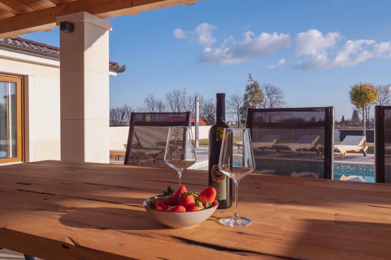 Villa Lydia Marčana Esterno foto